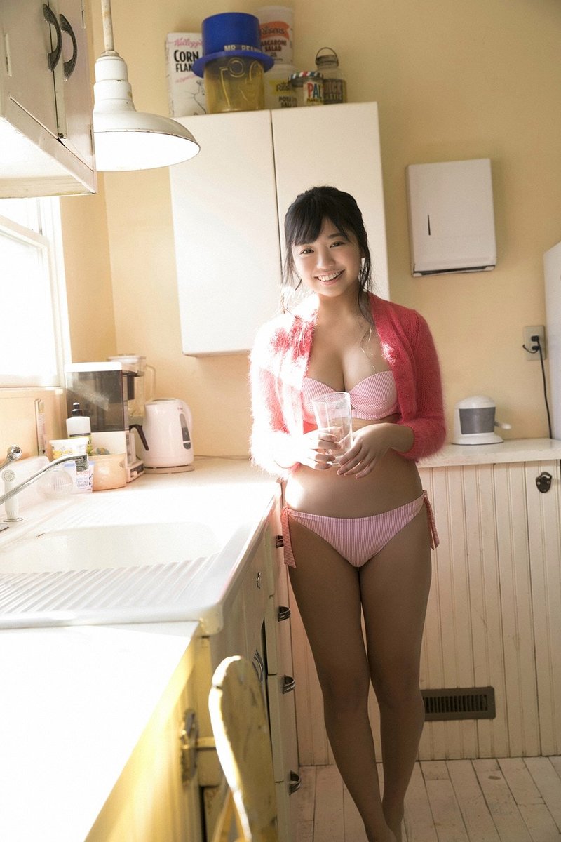 Эмилия, 24 года, 0 размер груди